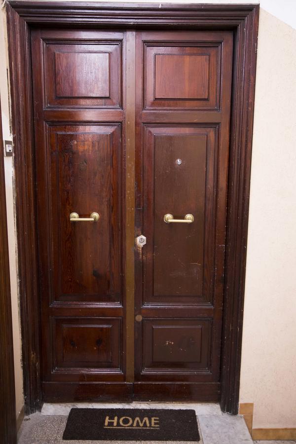 Testaccio Village Guesthouse โรม ภายนอก รูปภาพ